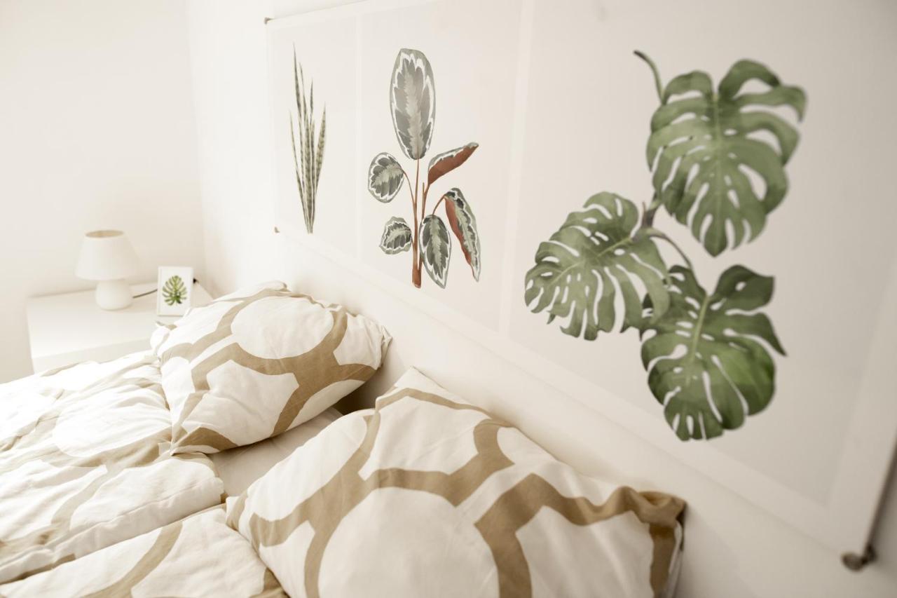 N28 Studio Apartment In Andrassy Boulevard. บูดาเปสต์ ภายนอก รูปภาพ